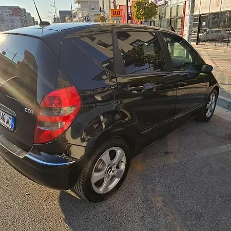 Tirana 5 Stars Apartamento *