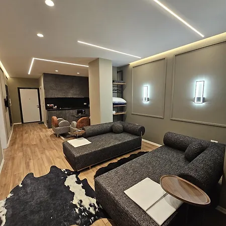 Tirana 5 Stars Lägenhet