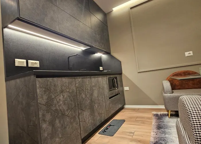 Tirana 5 Stars Lejlighed *