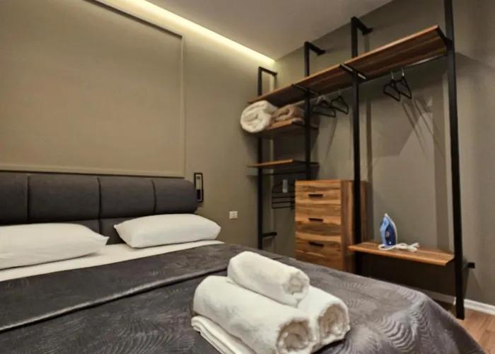 Tirana 5 Stars * Kashari