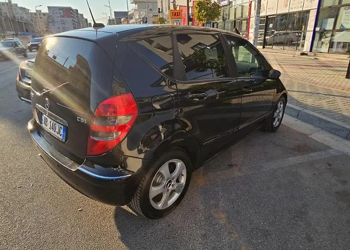 Tirana 5 Stars Lejlighed *